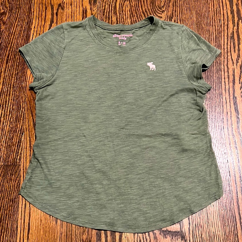 Abercrombie Kids Sz 9/10 Olive Green t-shirt VGUC